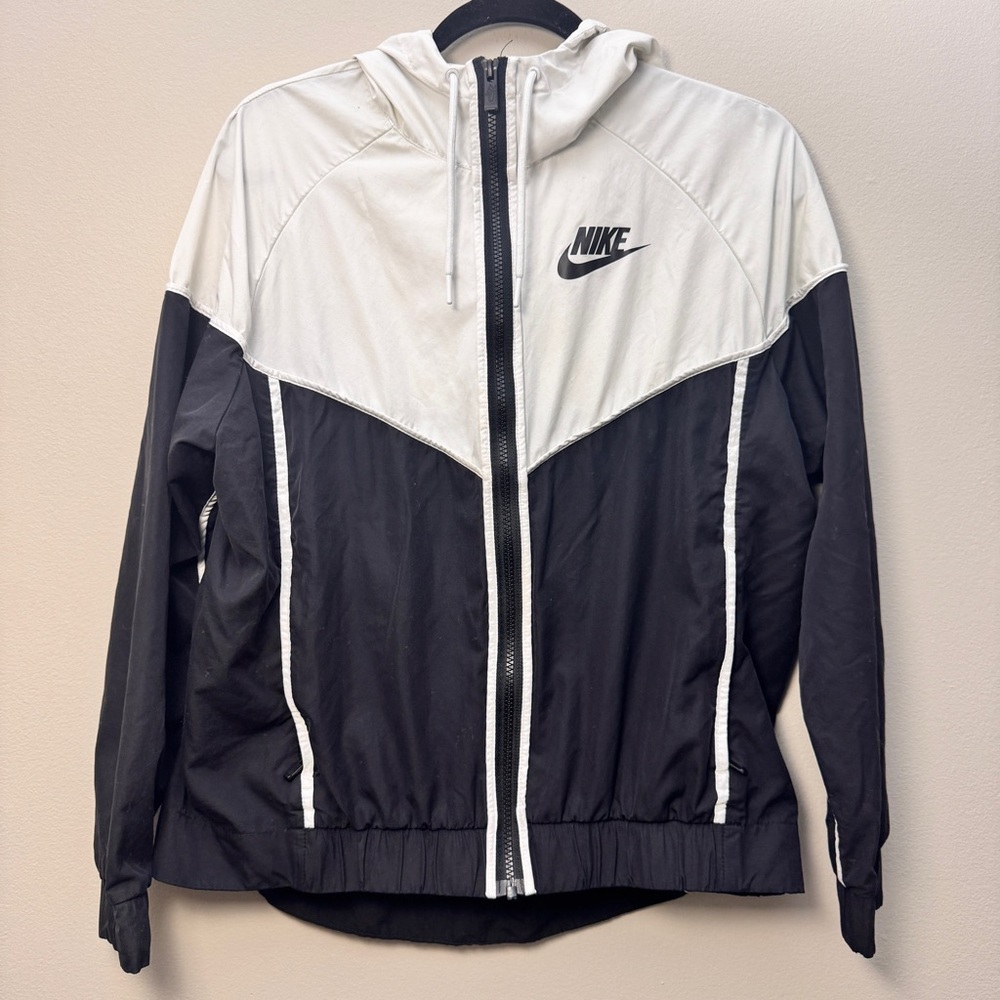 Nike Two-Tone Black and White Windrunner